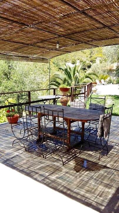 Agriturismo Osteria Du Barba Pe' - Casa Cassini Бордигера Экстерьер фото