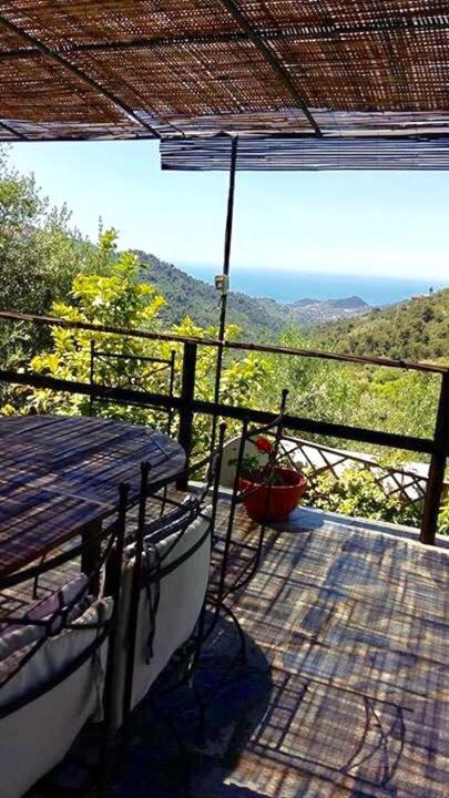 Agriturismo Osteria Du Barba Pe' - Casa Cassini Бордигера Экстерьер фото