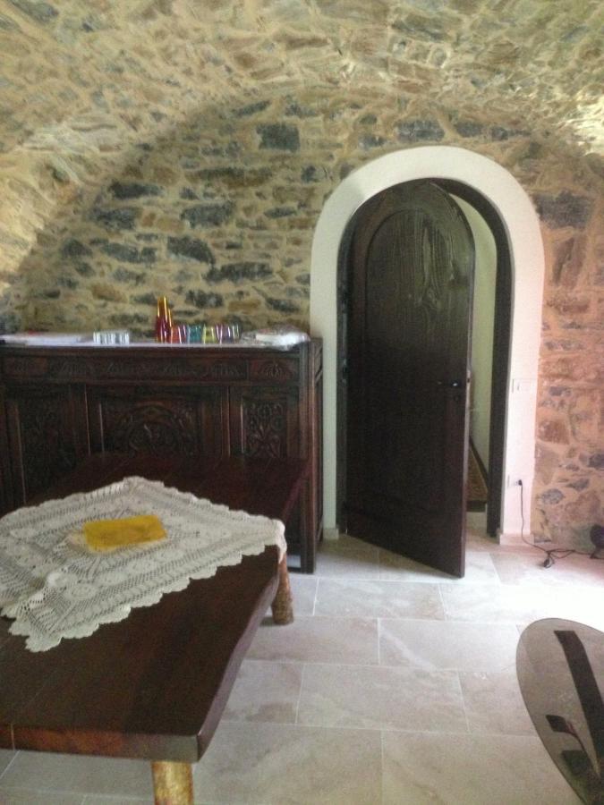 Agriturismo Osteria Du Barba Pe' - Casa Cassini Бордигера Экстерьер фото