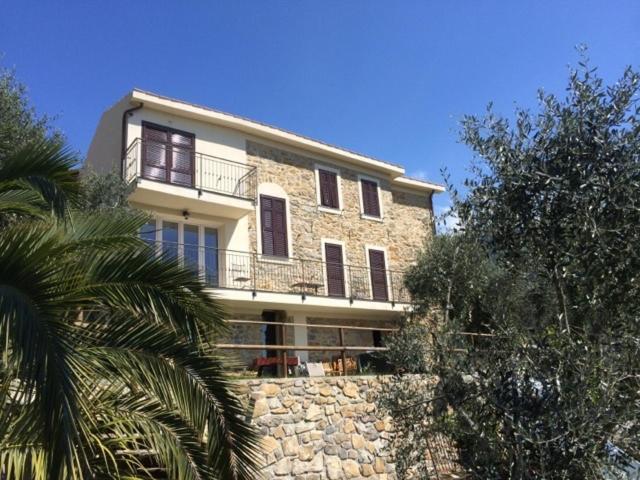 Agriturismo Osteria Du Barba Pe' - Casa Cassini Бордигера Экстерьер фото